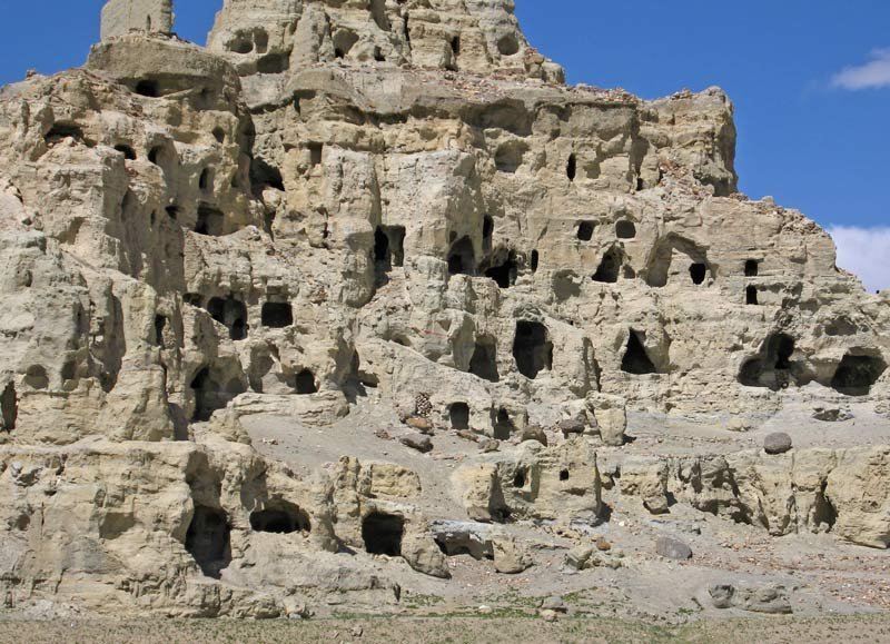 Piyang caves TIbet