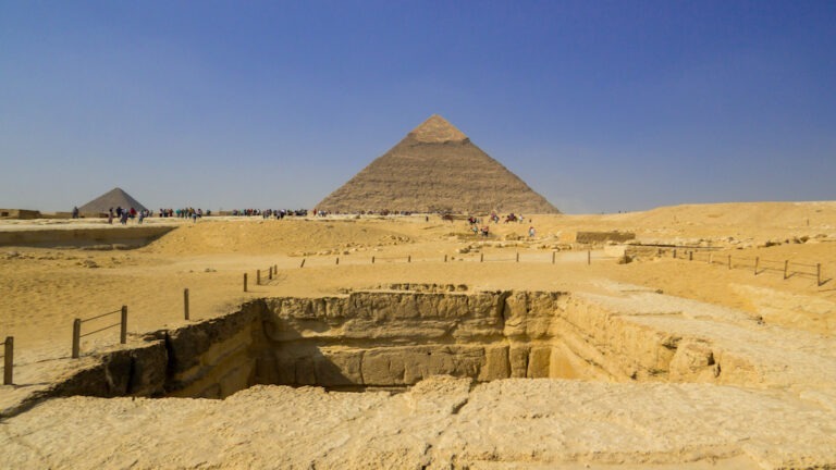 pyramids of giza cairo egypt 2